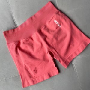 Short Peach