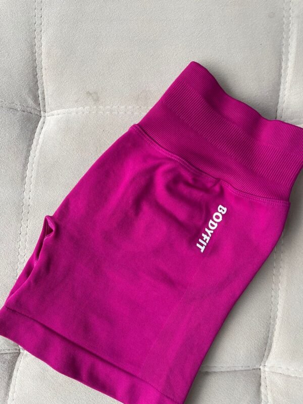 Short Plum - Image 3