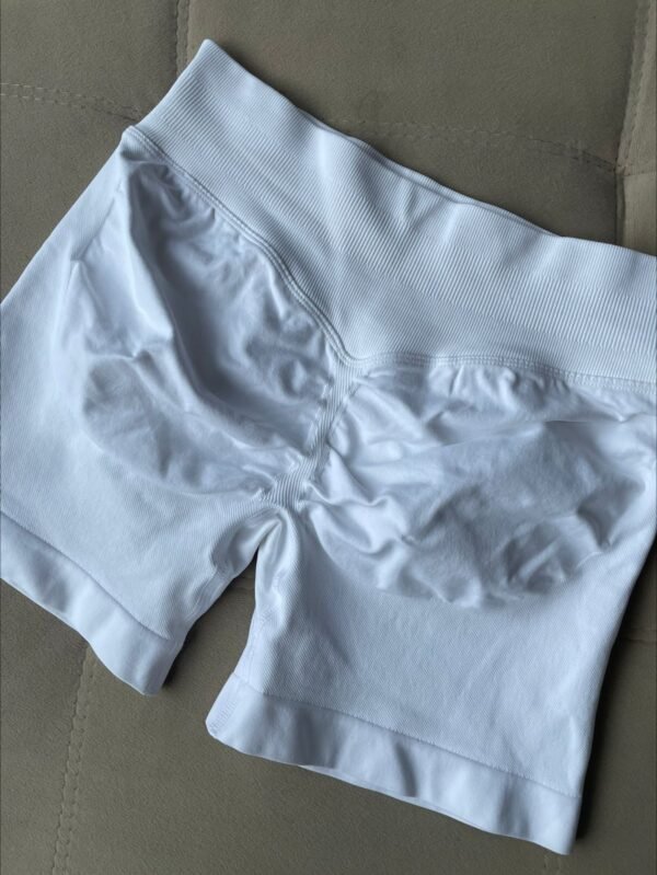 Short White - Image 6